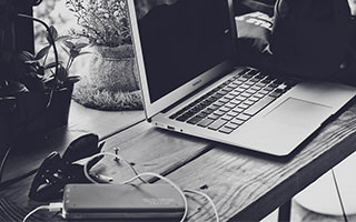 狗狗能不能吃榴莲 狗狗可以吃披萨吗？披萨的种类太多，主人需要分辨出原料才能判断